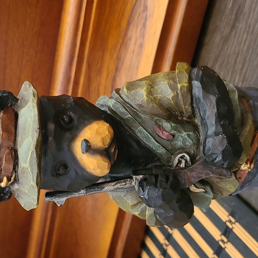 Resin crafted hunting bear - Picture 6 of 6